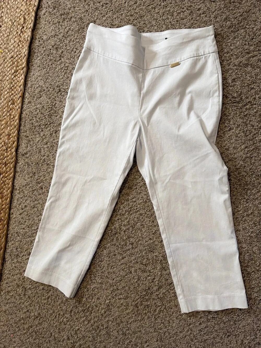 INC white crop pants 10 petite EUC 3511
